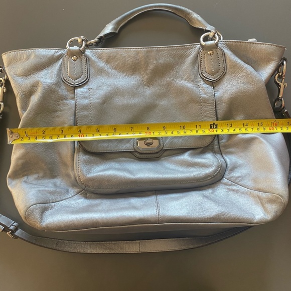 Coach silver leather crossbody/shoulder bag - Picture 4 of 7